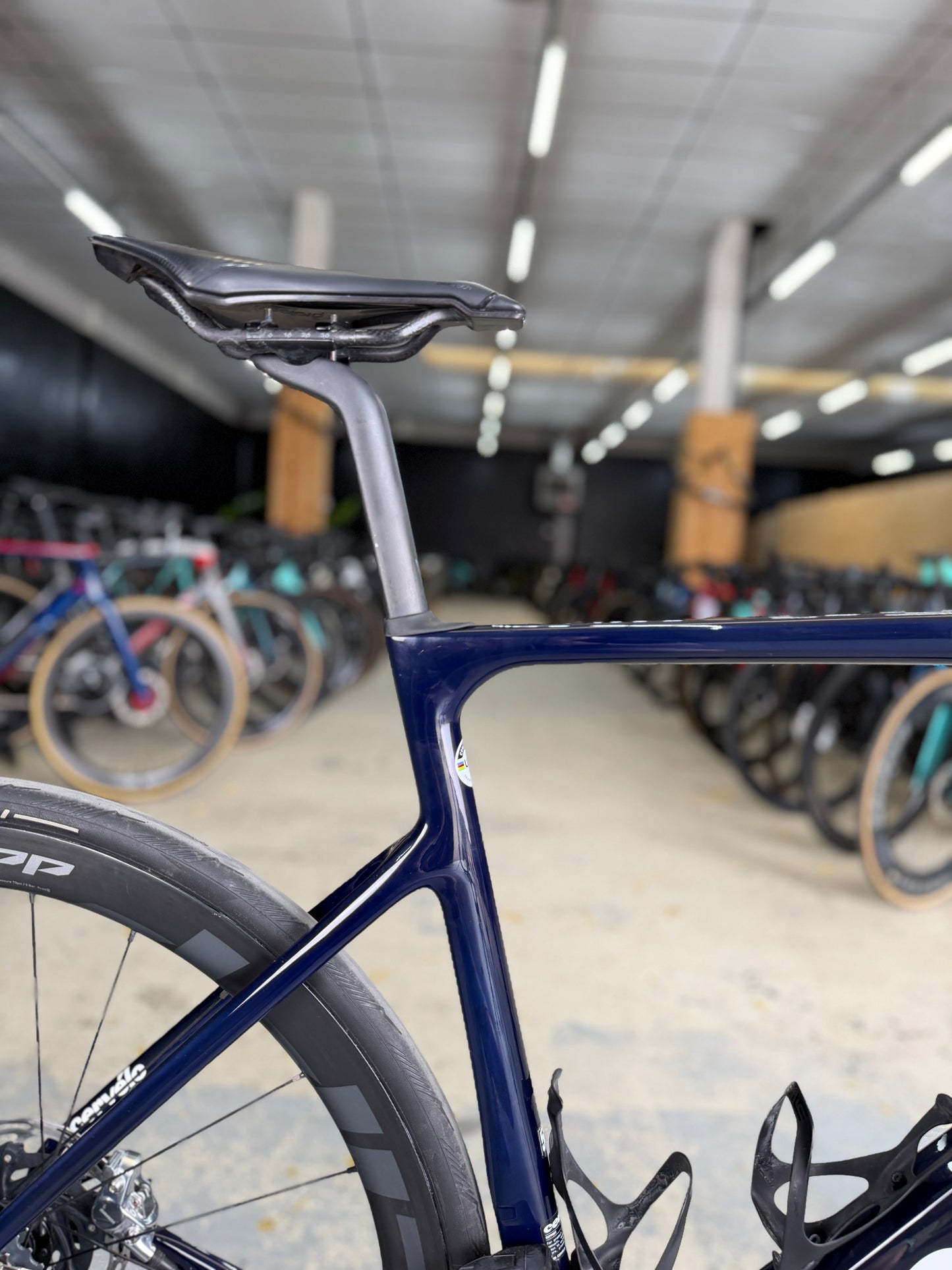 Cervélo Caledonia-5 Red eTap Carbon Road Bike