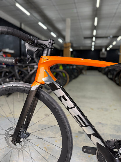 Trek Emonda SL7 Di2 Carbon Road Bike