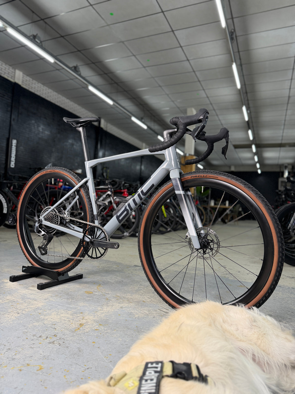 BMC Kaius 01 ONE SRAM RED eTap Gravel Fiets