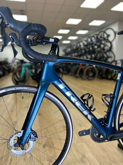 Trek Domane SL6 Disc Carbon Road Bike