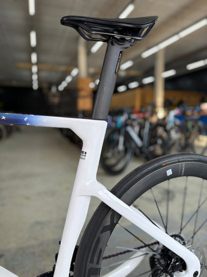 100km Ridley Noah Fast 3.0 AXS Tomorrowland Edition Carbon Racefiets