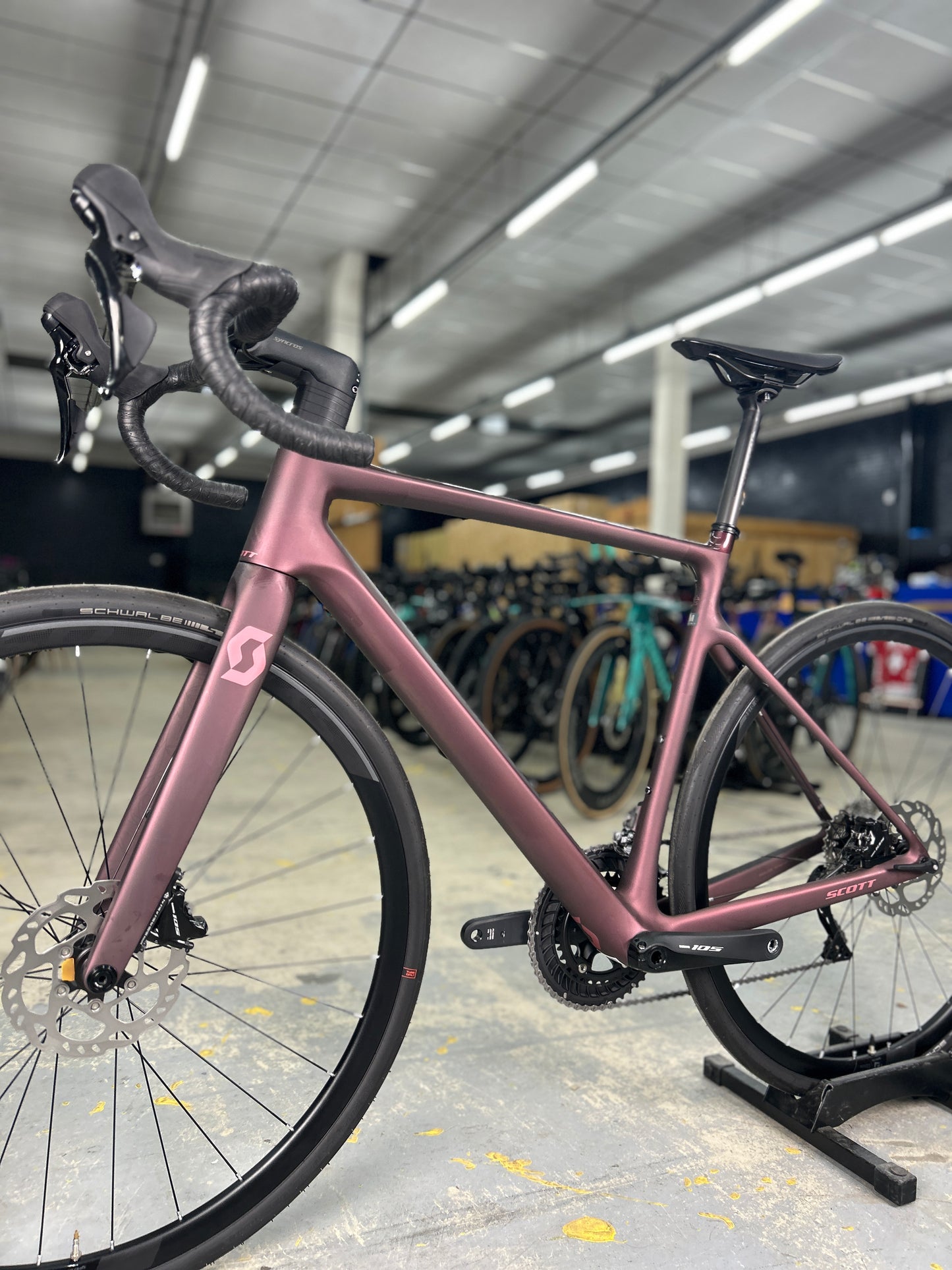 NEW Scott Contessa Addict 25 Carbon Road Bike