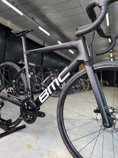 NIEUW BMC Teammachine SLR FIVE Di2 Carbon Racefiets