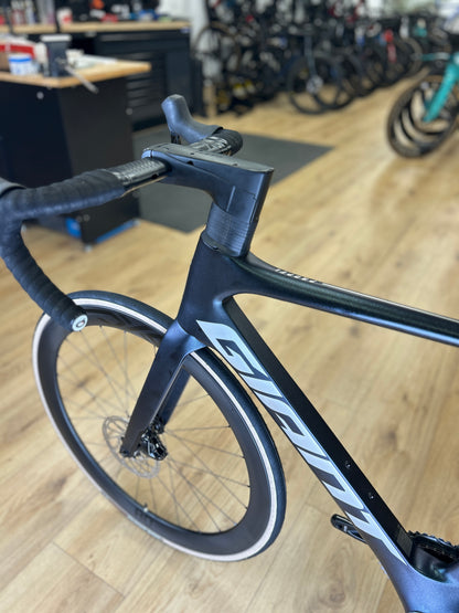 Giant Propel Advanced 1 AXS Carbon Road Bike