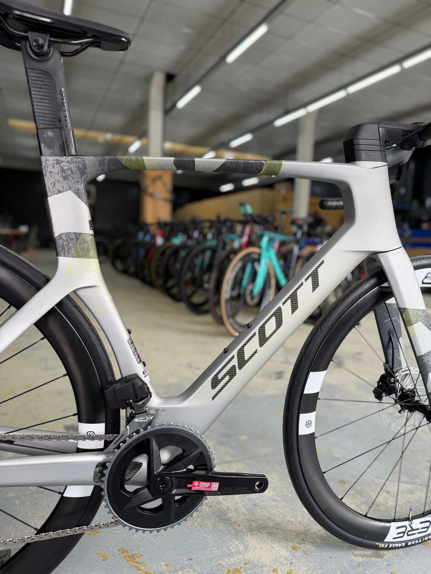Showroom Model Scott Foil RC30 AXS Carbon Racefiets