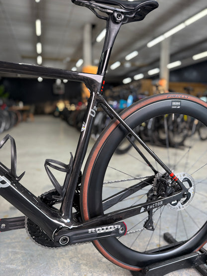 Factor O2 VAM Di2 Carbon Racefiets
