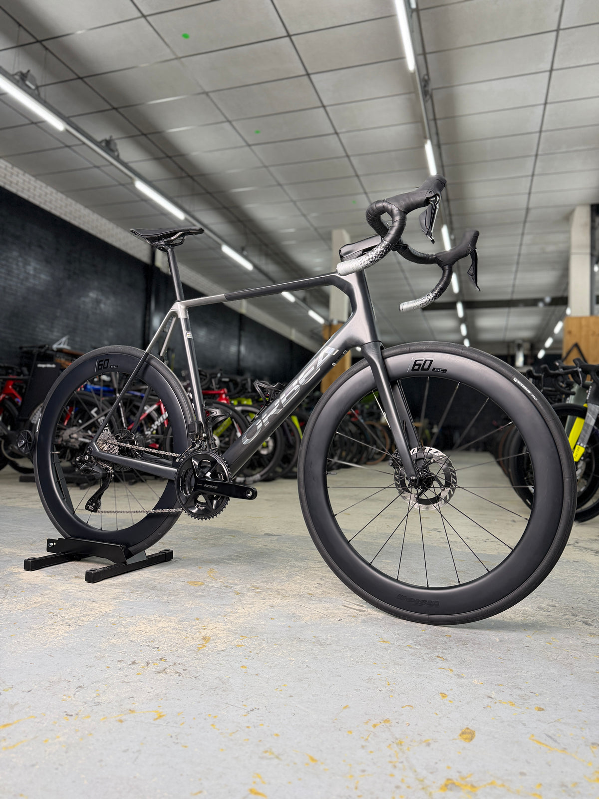 100km Orbea Orca M30i Di2 Carbon Racefiets