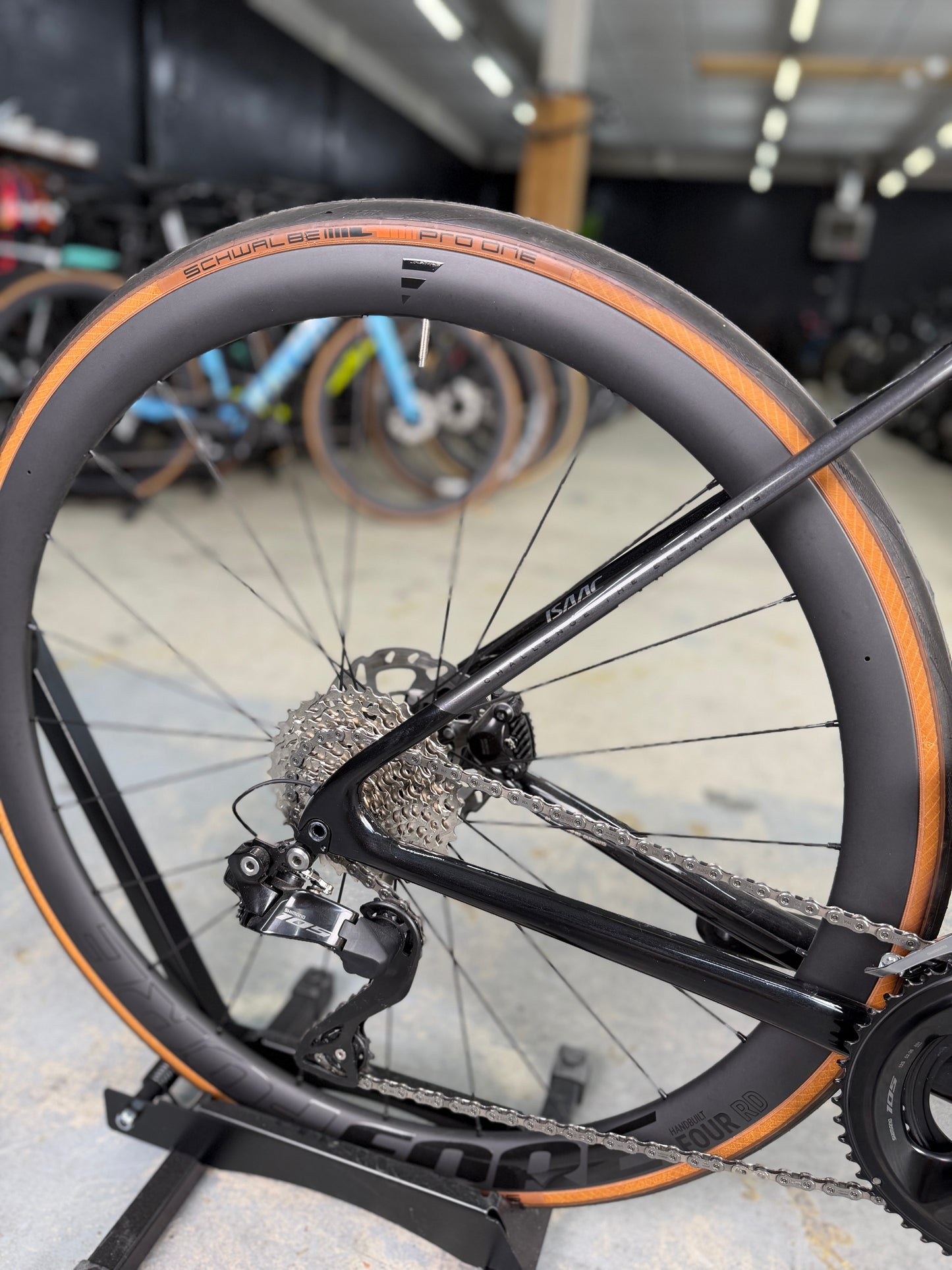 NIEUW Isaac Element Di2 Carbon Racefiets