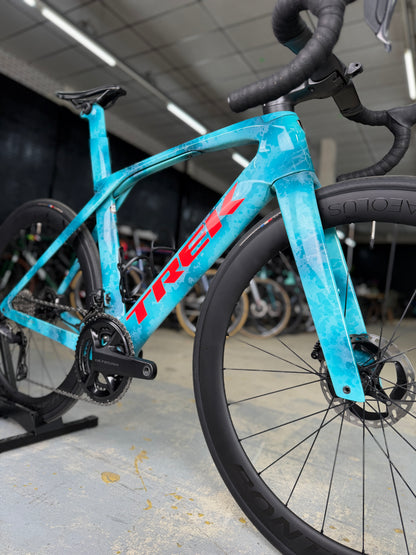 Trek Madone SLR Di2 Carbon Road Bike