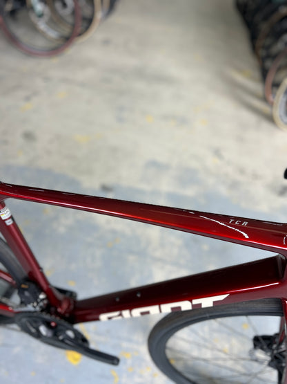 Showroom Model Giant TCR Advanced 1 Di2 Carbon Road Bike