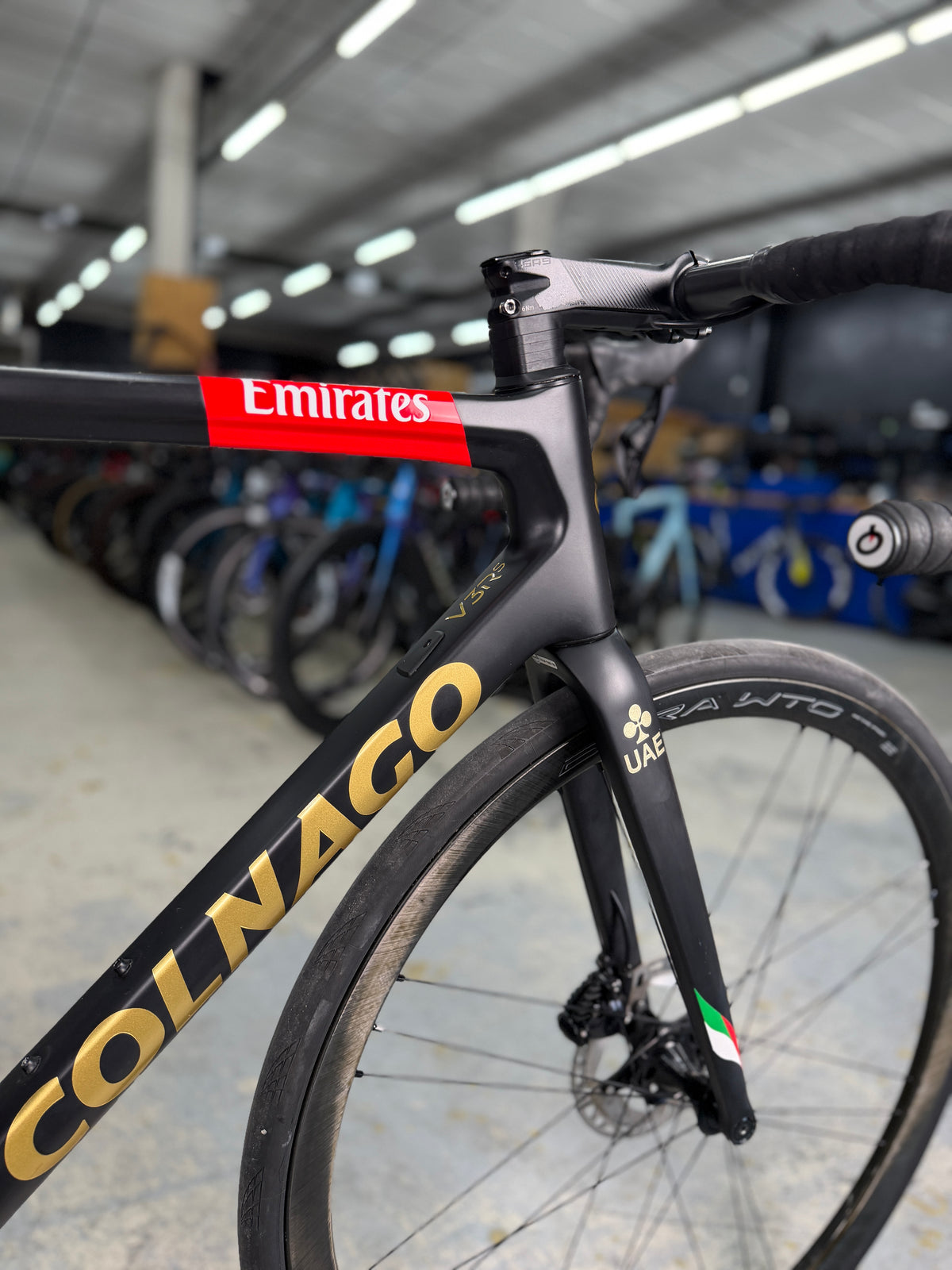 Colnago V3 Di2 UAE Team Carbon Racefiets