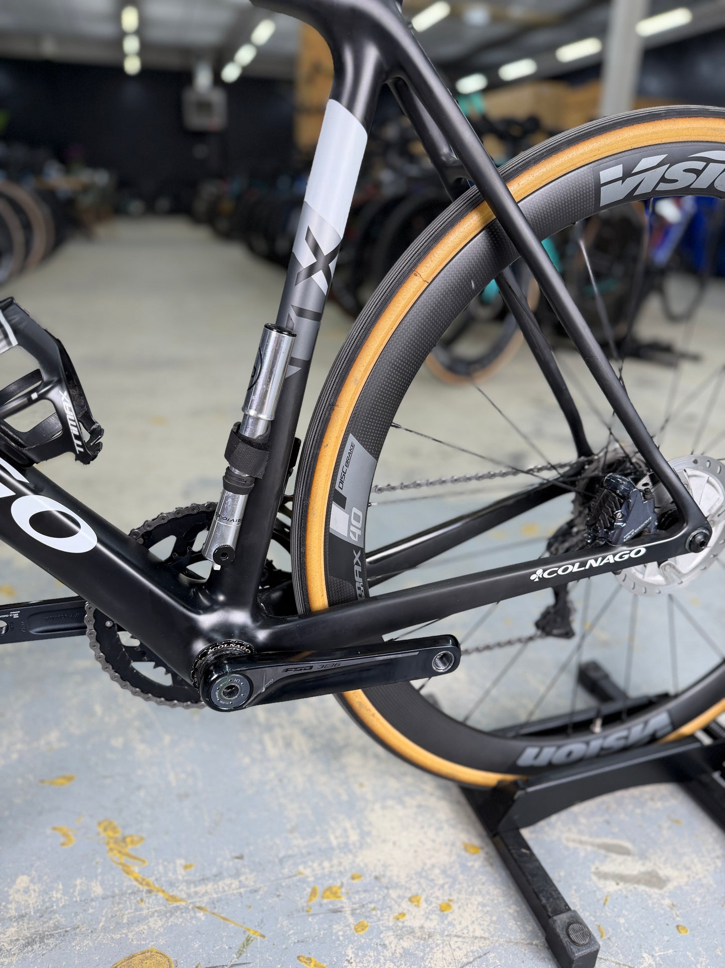 Colnago CLX Di2 Carbon Road Bike