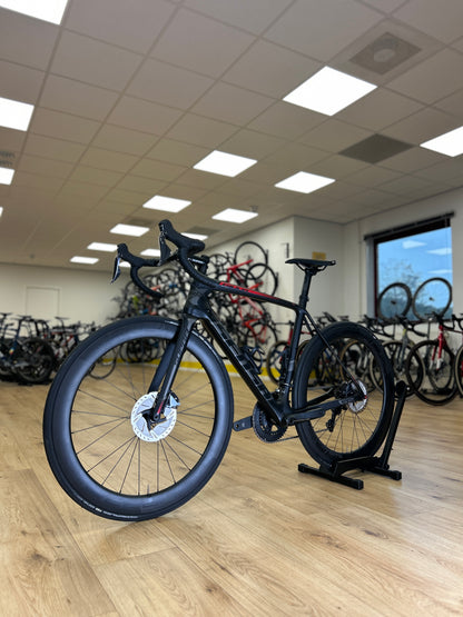SHOWROOM MODEL Sensa Guilia G2 Di2 Carbon Racefiets