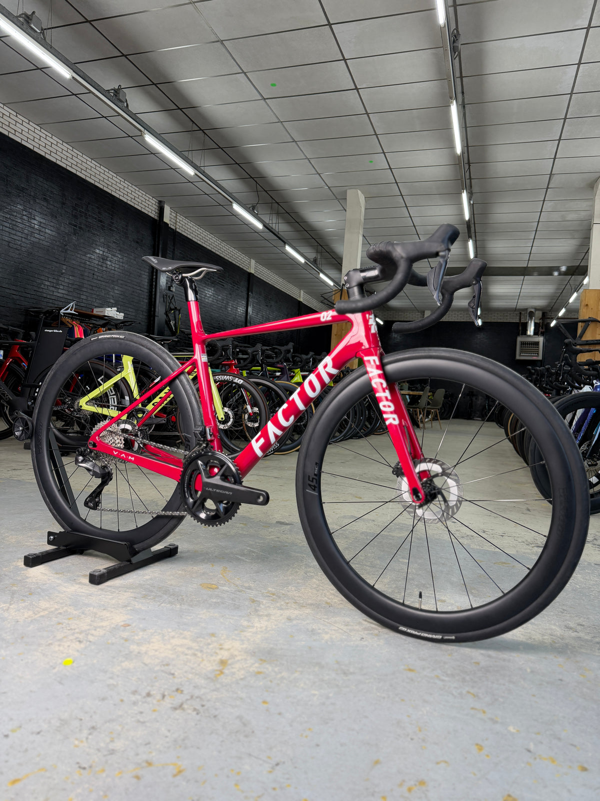 NIEUW Factor O2 VAM Di2 Carbon Racefiets