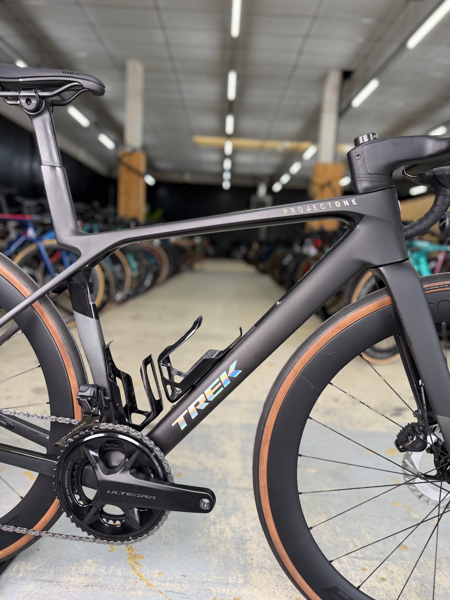 1000km Trek Madone SLR7 Di2 Carbon Racefiets