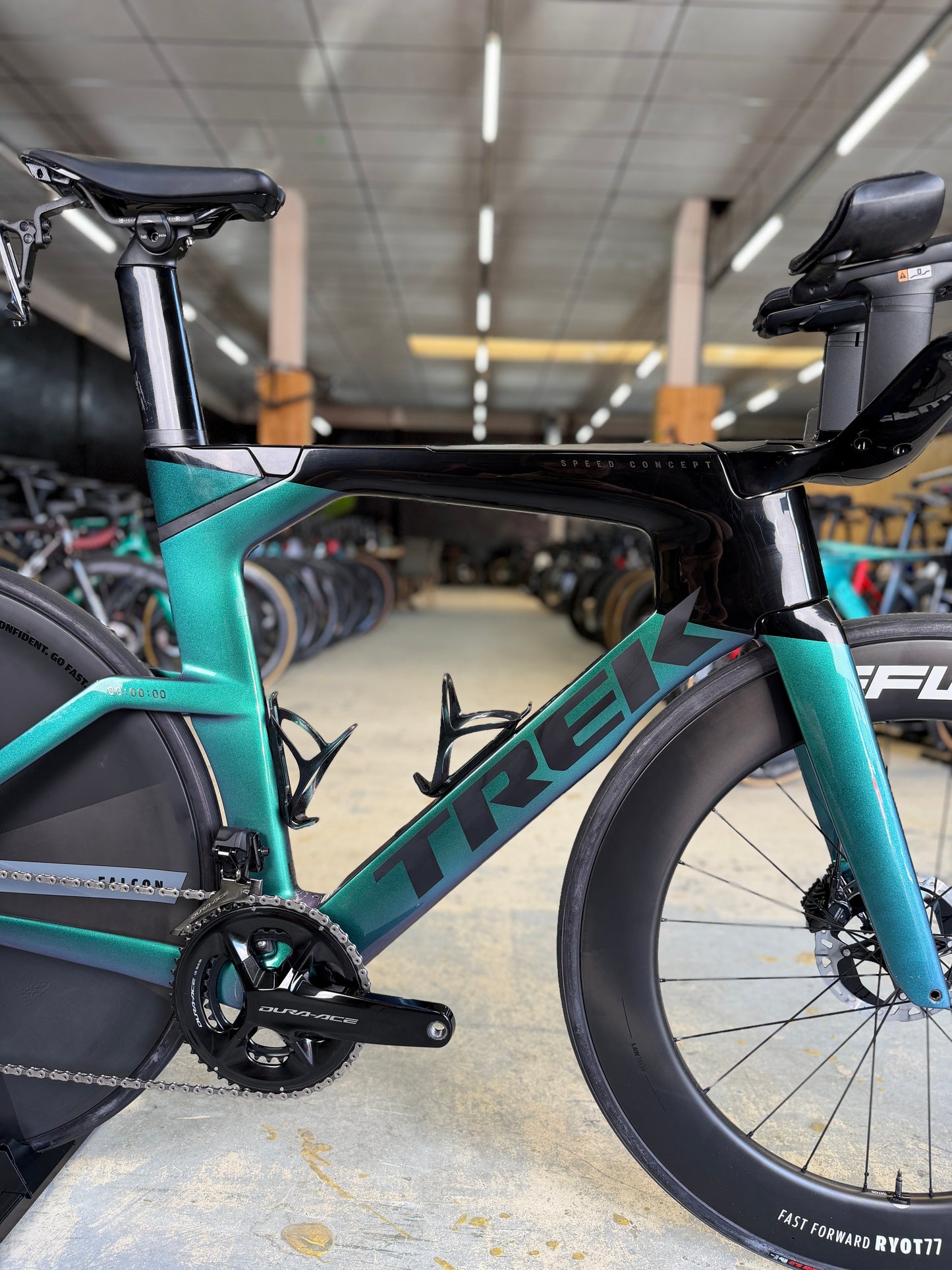 500km Trek Speed Concept SLR9 Dura Ace Di2 Carbon TT