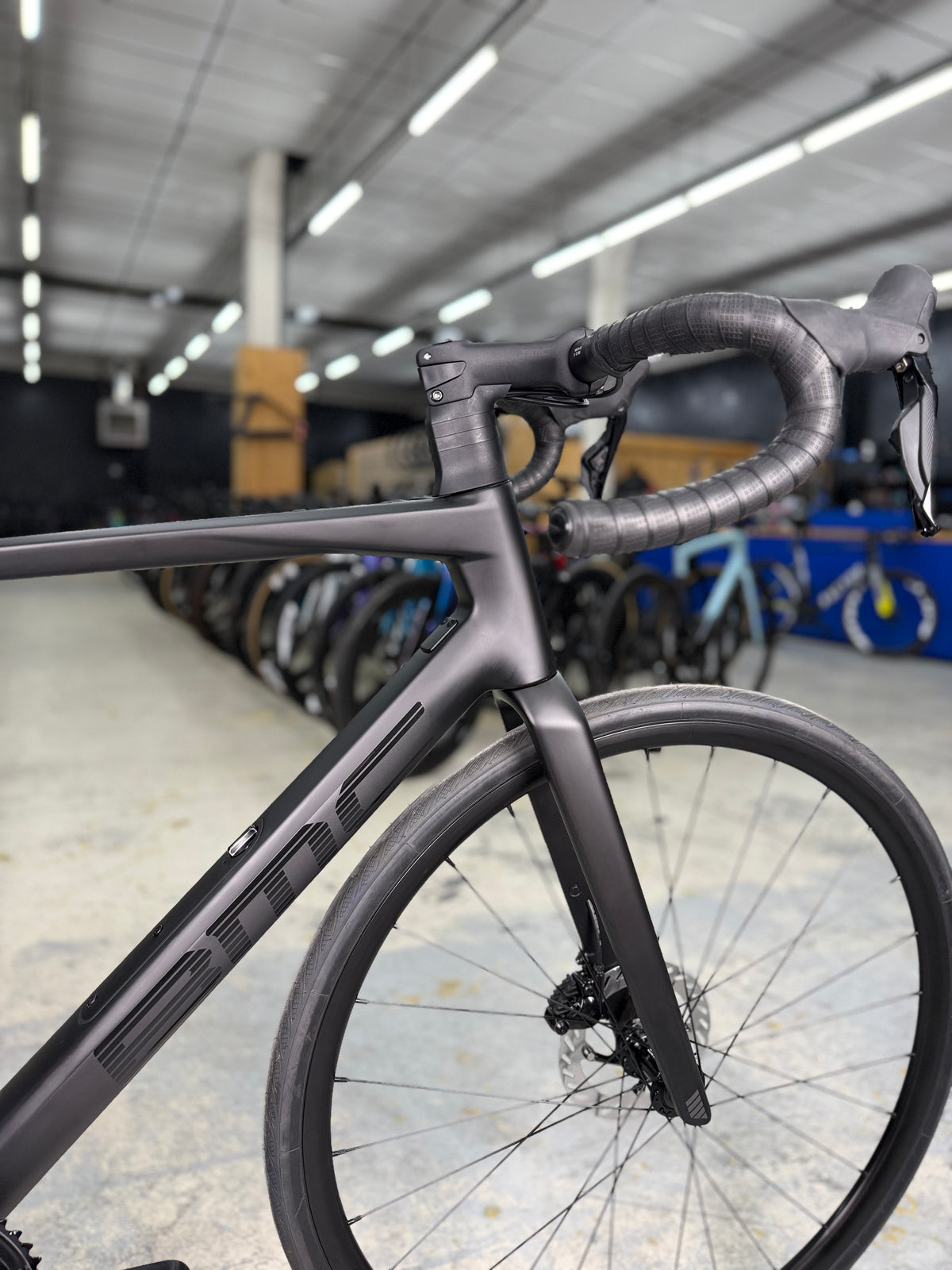 NIEUW BMC Roadmachine TWO Di2 Carbon Racefiets