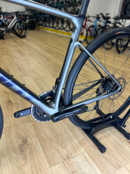 SHOWROOM MODEL 0km Giant Defy Advanced 1 Di2 Carbon Racefiets
