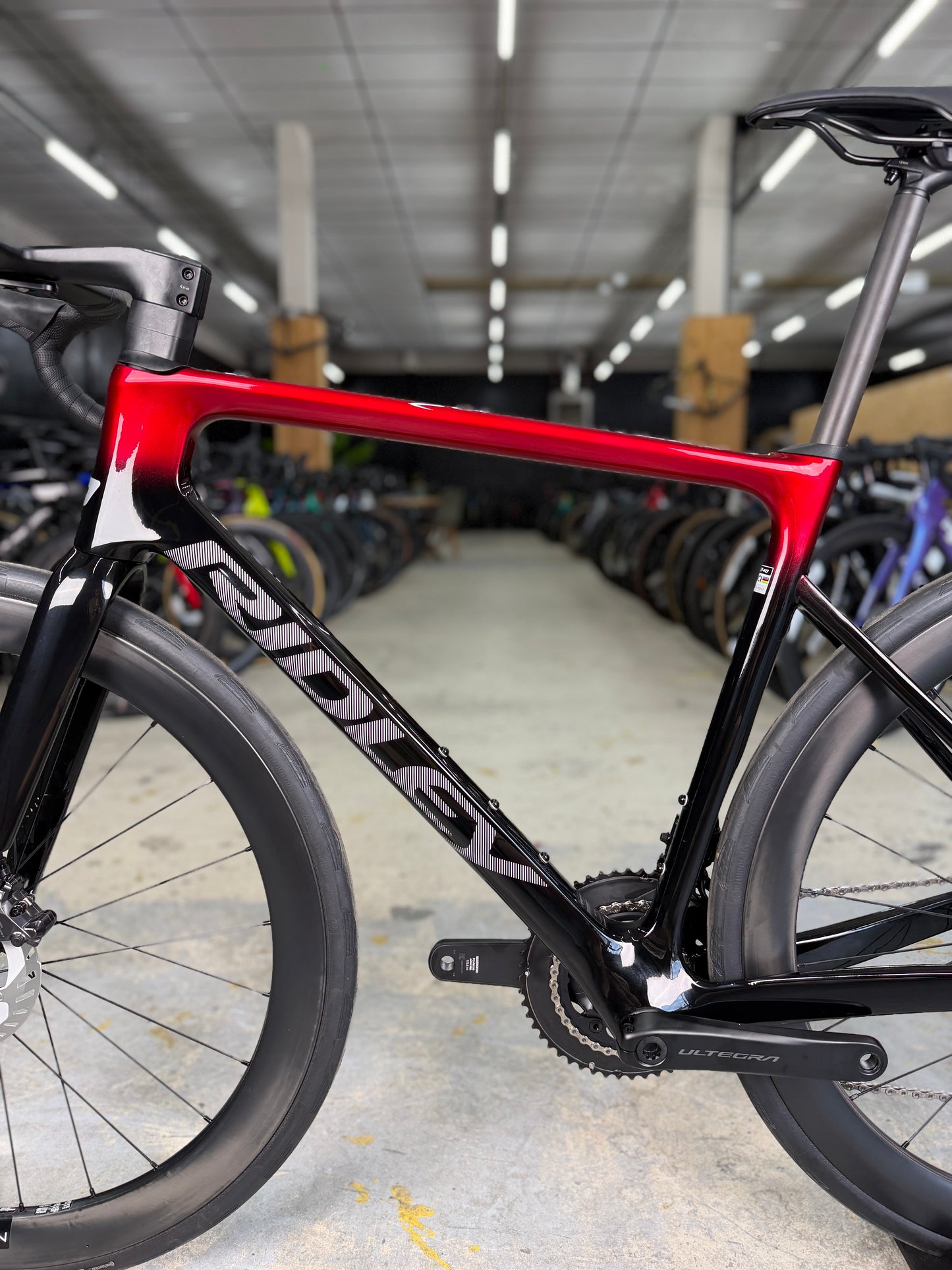 NIEUW Ridley Falcn Di2 Carbon Racefiets
