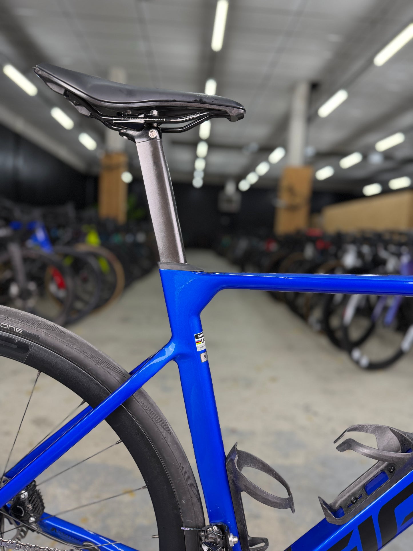 Giant Propel Advanced 2 Carbon Road Bike