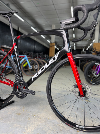 NIEUW Ridley Fenix SLiC Carbon Racefiets