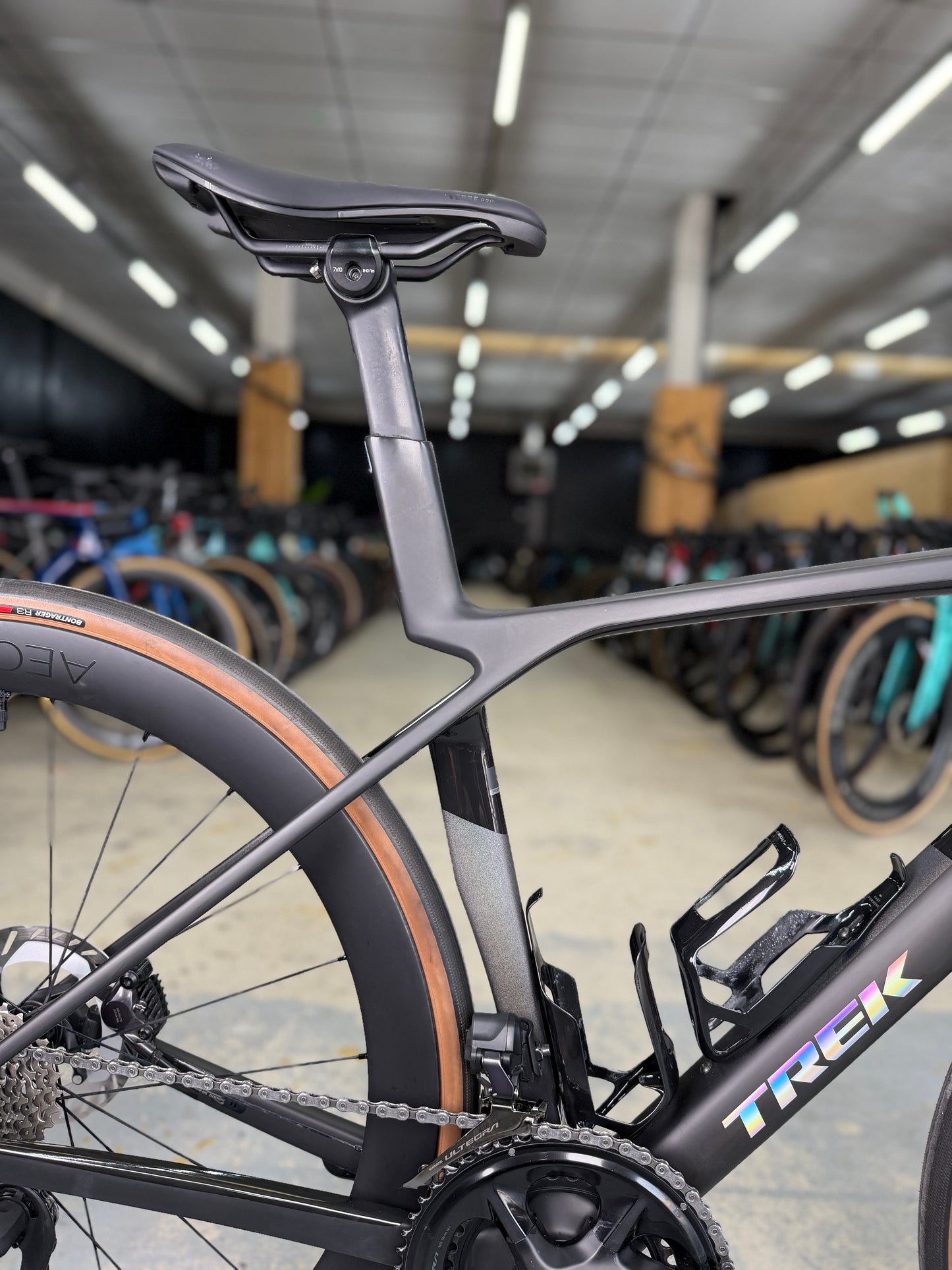 1000km Trek Madone SLR7 Di2 Carbon Racefiets