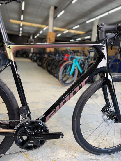Giant Defy Advanced Di2 Carbon Racefiets