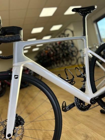 2024 Focus Izalco Max Disc Carbon Racefiets