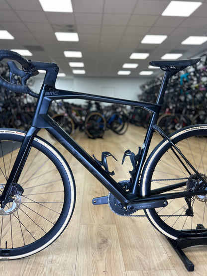 BMC Roadmachine 01 Di2 Carbon Racefiets