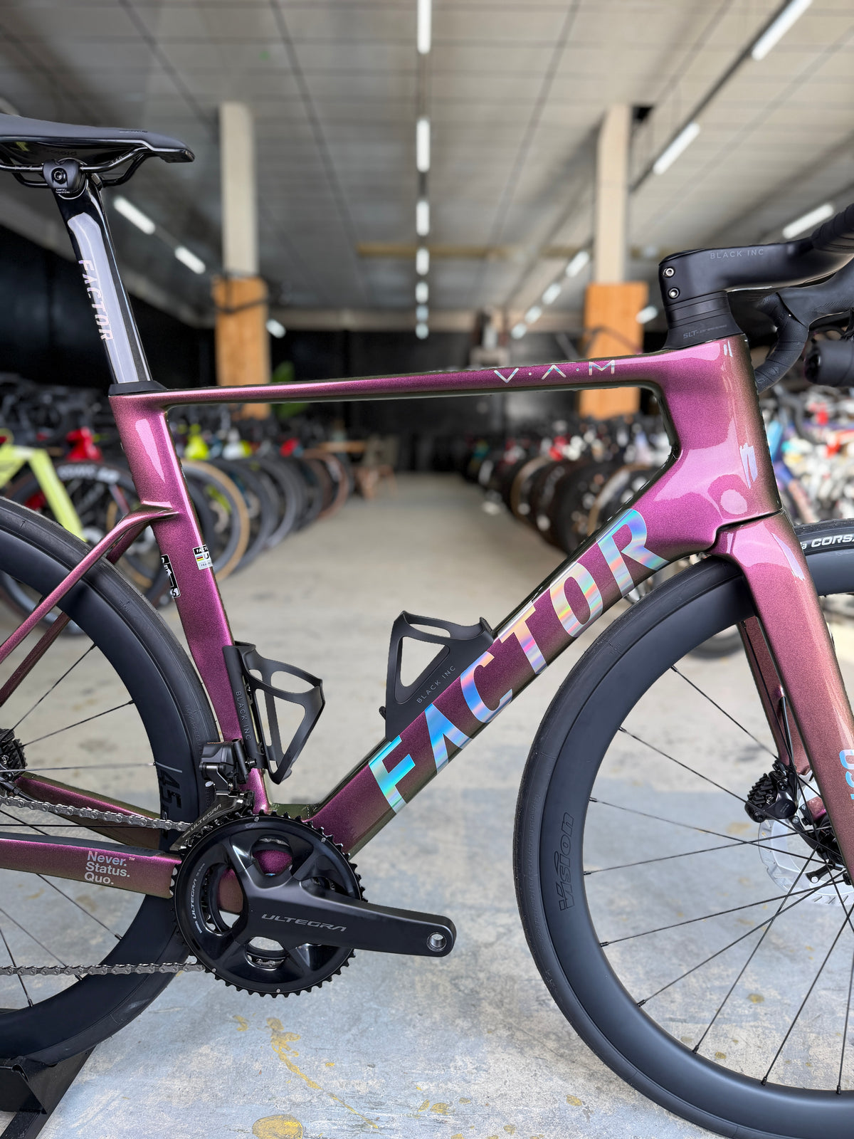 NIEUW Factor Ostro VAM Di2 Carbon Racefiets