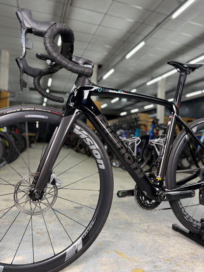 Bianchi Oltre XR4 SRAM RED eTap Carbon Racefiets