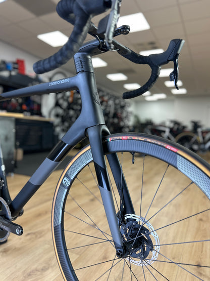 Showroom Model 0km Cannondale SuperSix EVO Hi-MOD Disc Carbon Racefiets
