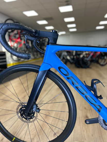 Orbea Orca M21 Full Carbon AXS disc Racefiets