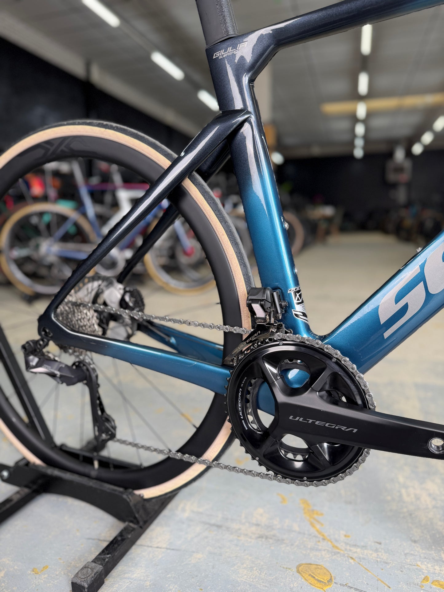 Sensa Giulia Supremo Di2 Carbon Road Bike
