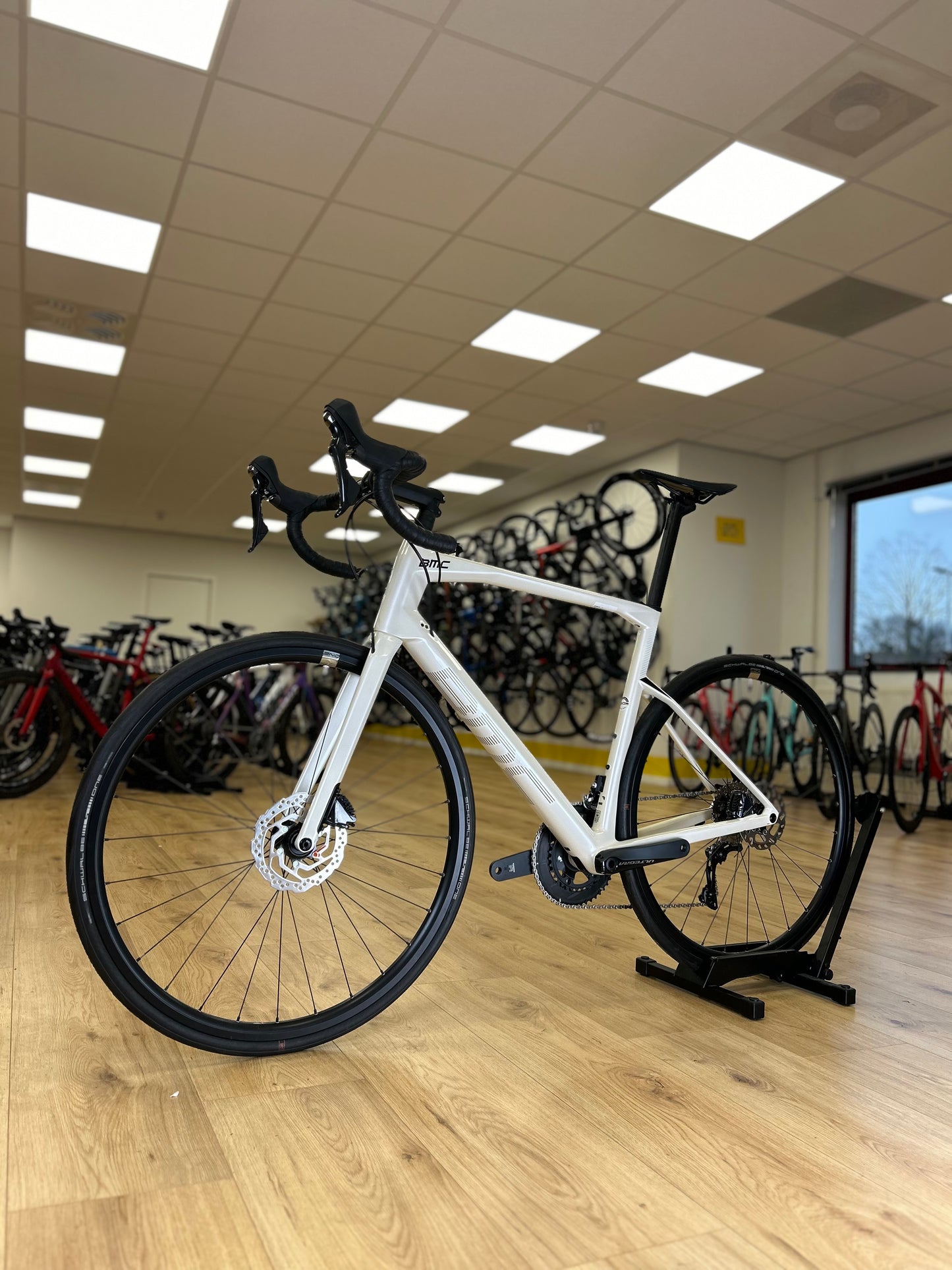 NEW - BMC Road Machine Ultegra Carbon Disc Racefiets