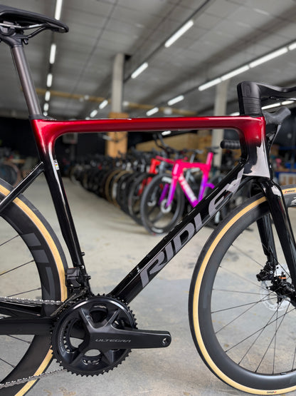 NIEUW Ridley Falcn Di2 Carbon Racefiets