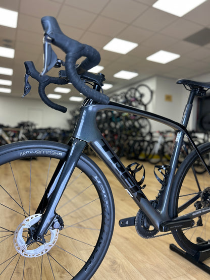 Trek Domane SL7 Di2 Carbon Racefiets