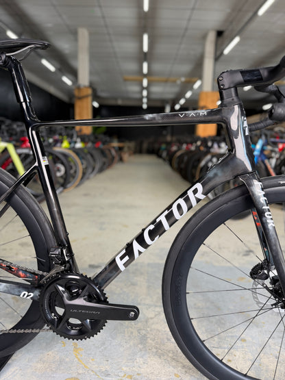 NIEUW Factor O2 VAM Di2 Carbon Racefiets