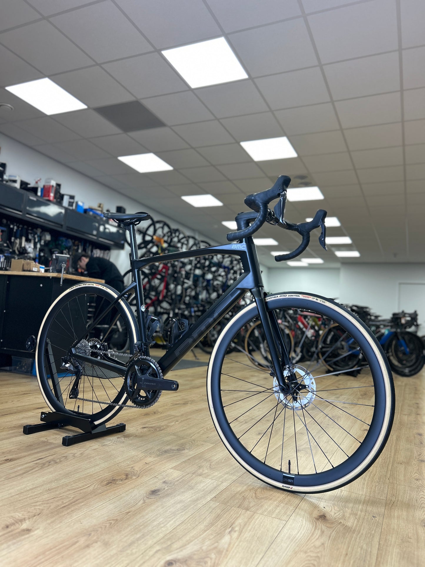 BMC Roadmachine 01 Di2 Carbon Racefiets