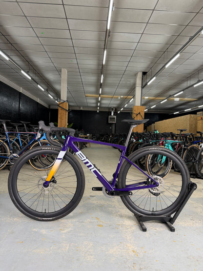 1000km BMC Kaius 01 THREE AXS Gravel Fiets