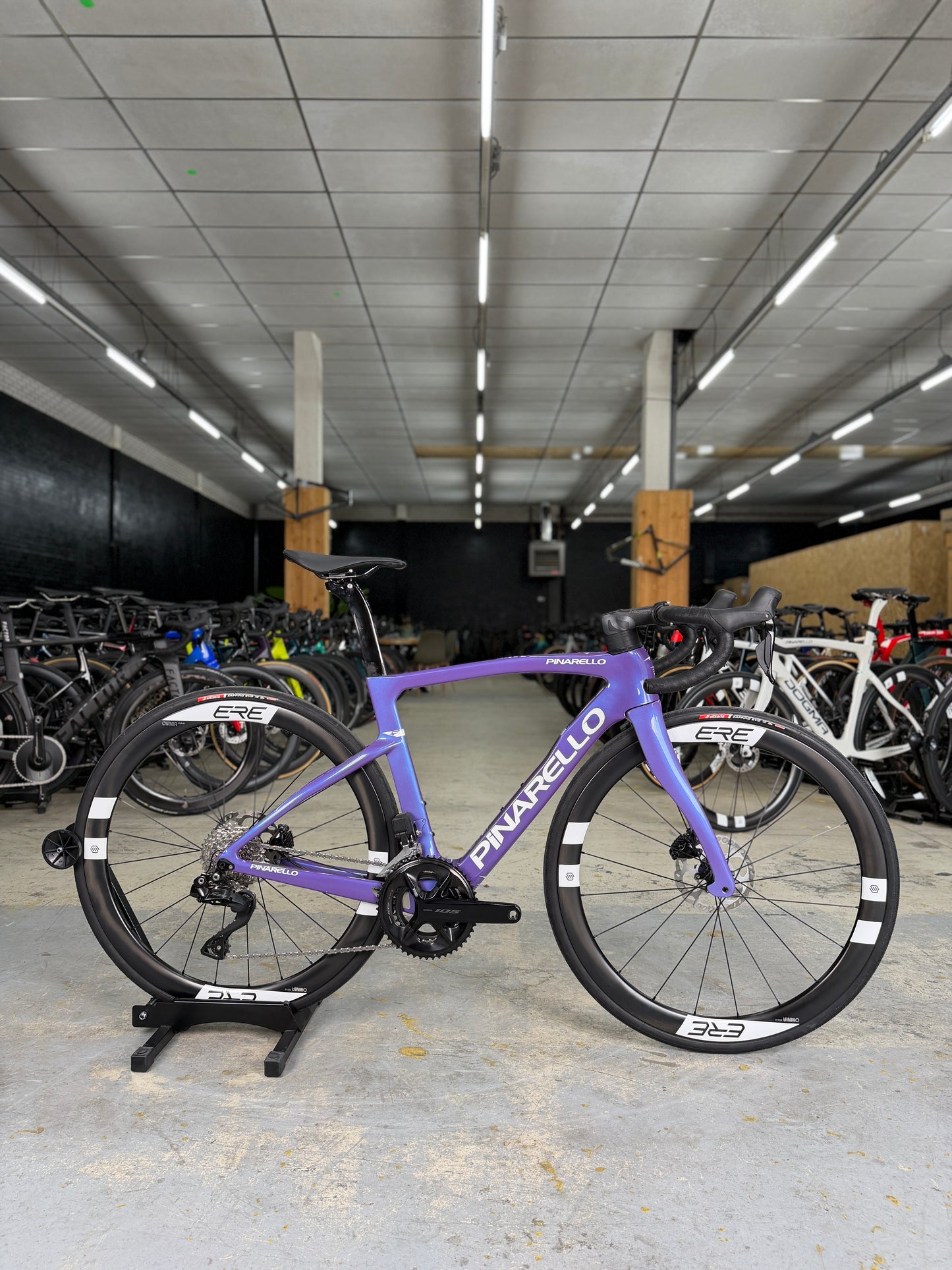 DEMO Pinarello F5 Di2 Carbon Road Bike