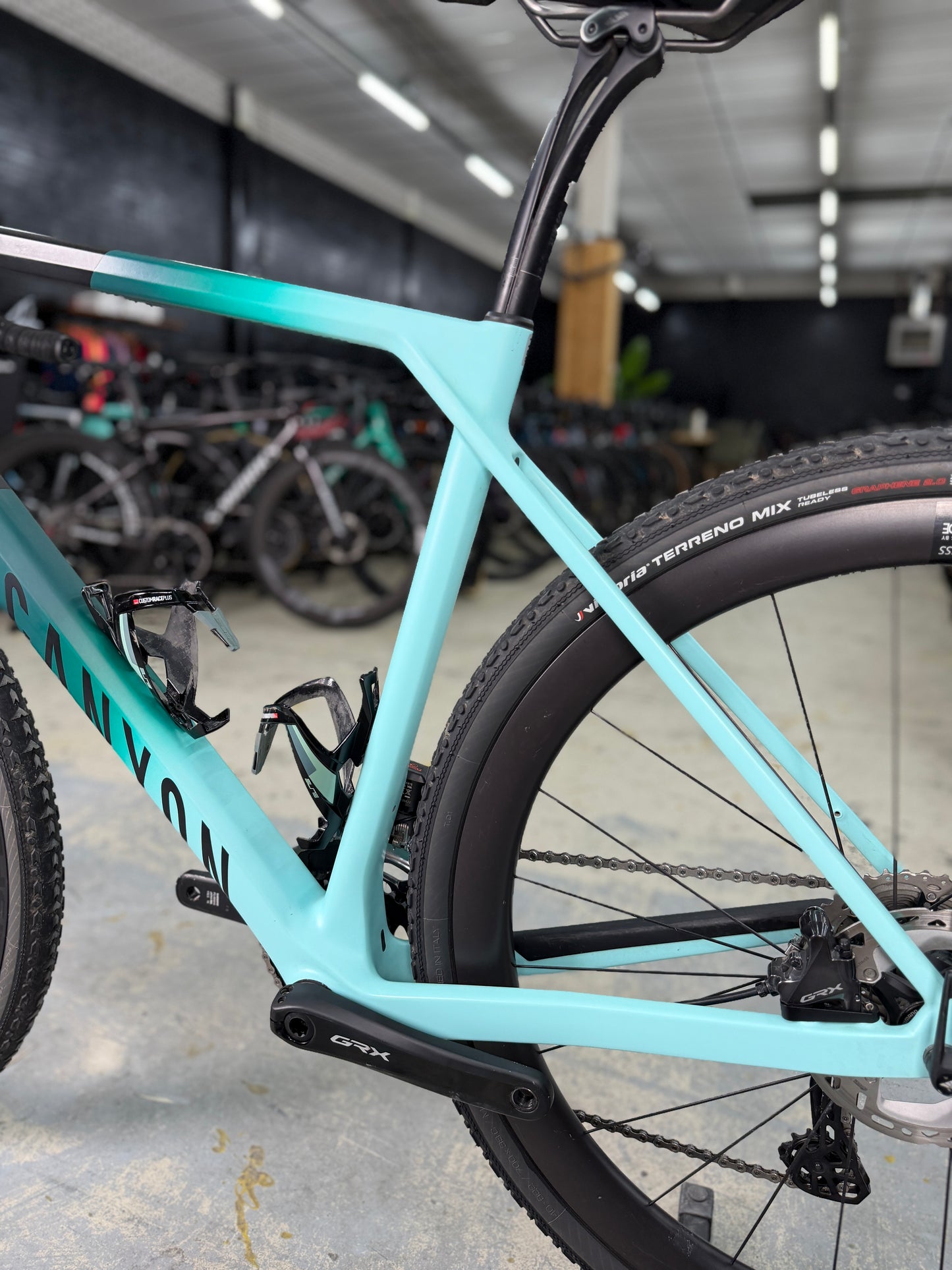 Canyon Grail CF SLX 8 Di2 Gravel Fiets