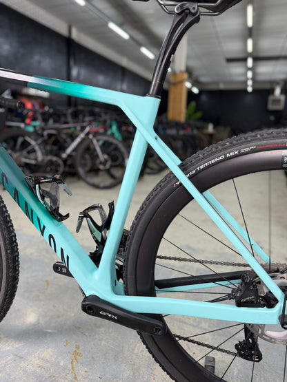 Canyon Grail CF SLX 8 Di2 Gravel Fiets