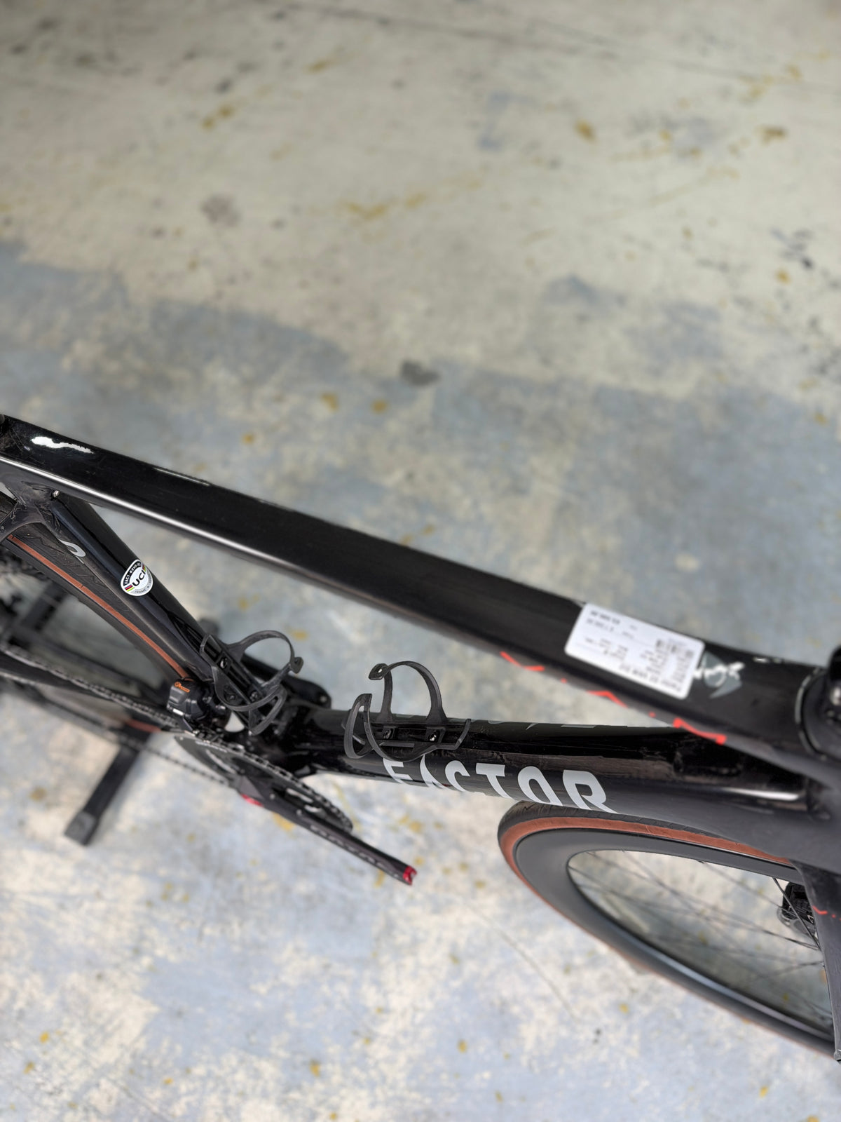 Factor O2 VAM Di2 Carbon Racefiets