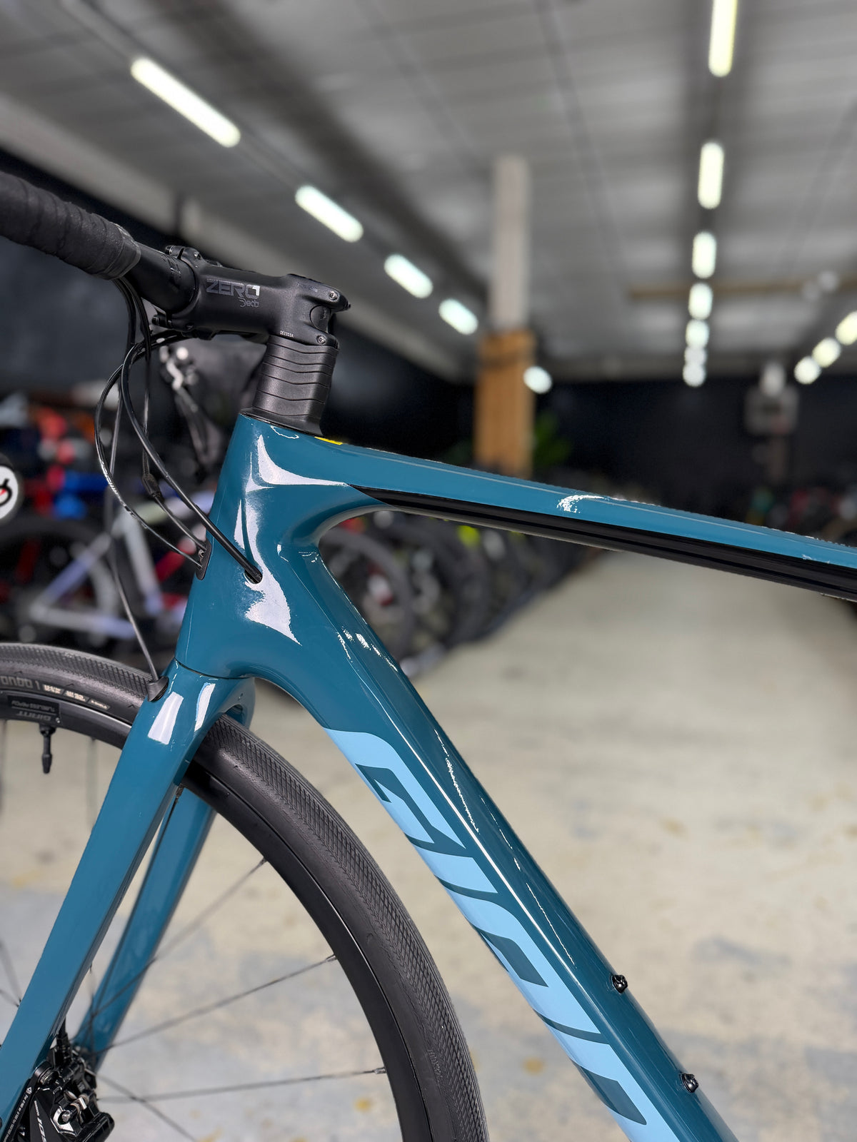 Giant Defy Carbon Racefiets