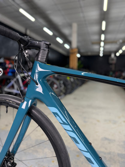 Giant Defy Carbon Racefiets