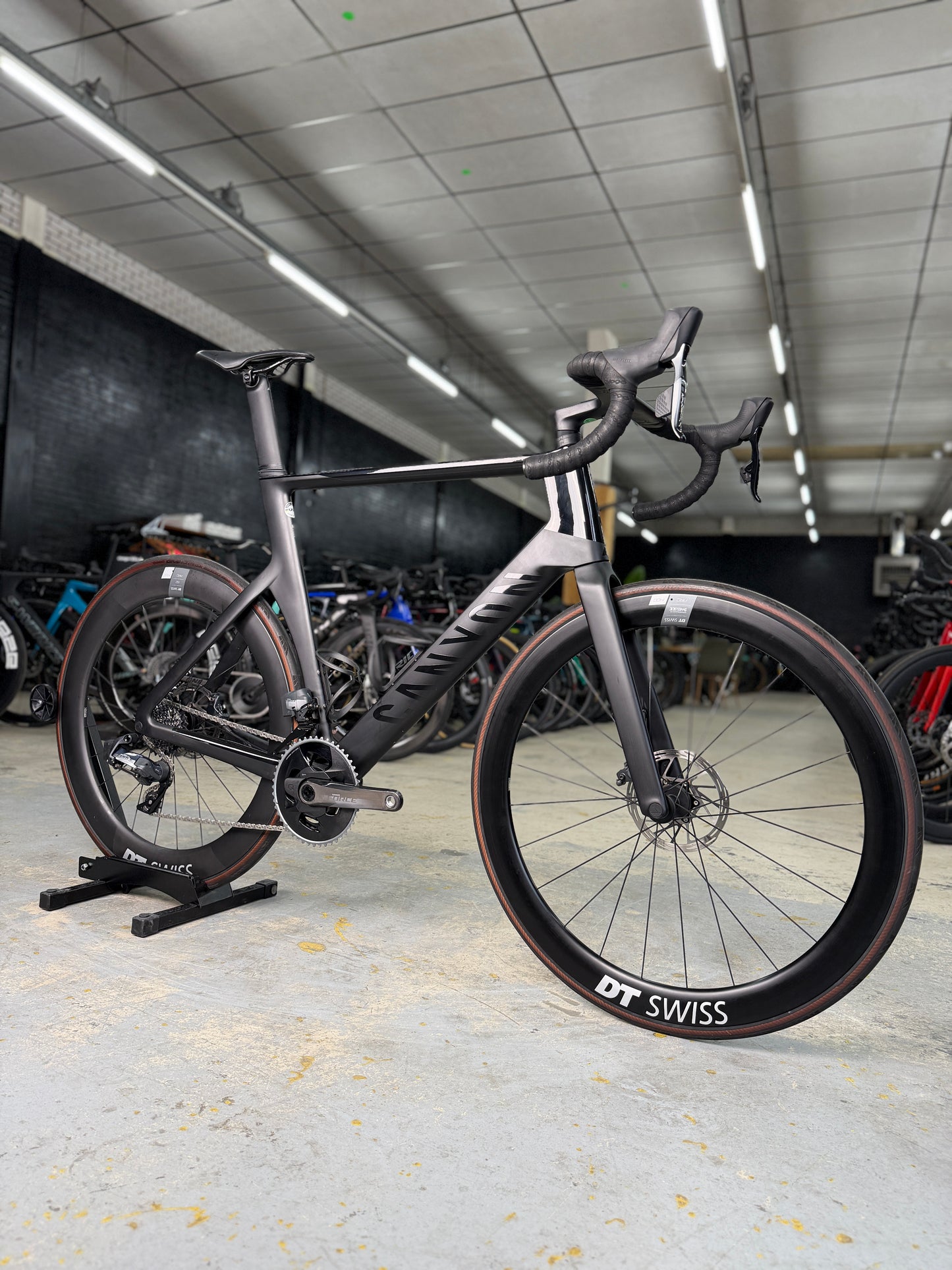 Canyon Aeroad CF SLX AXS Carbon Racefiets
