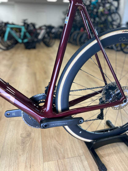 0km Showroom Model Orbea Orca M20iLTD PWR Di2 Carbon Racefiets