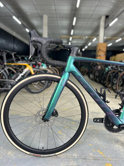 Scott Addict RC15 Di2 Carbon Road Bike