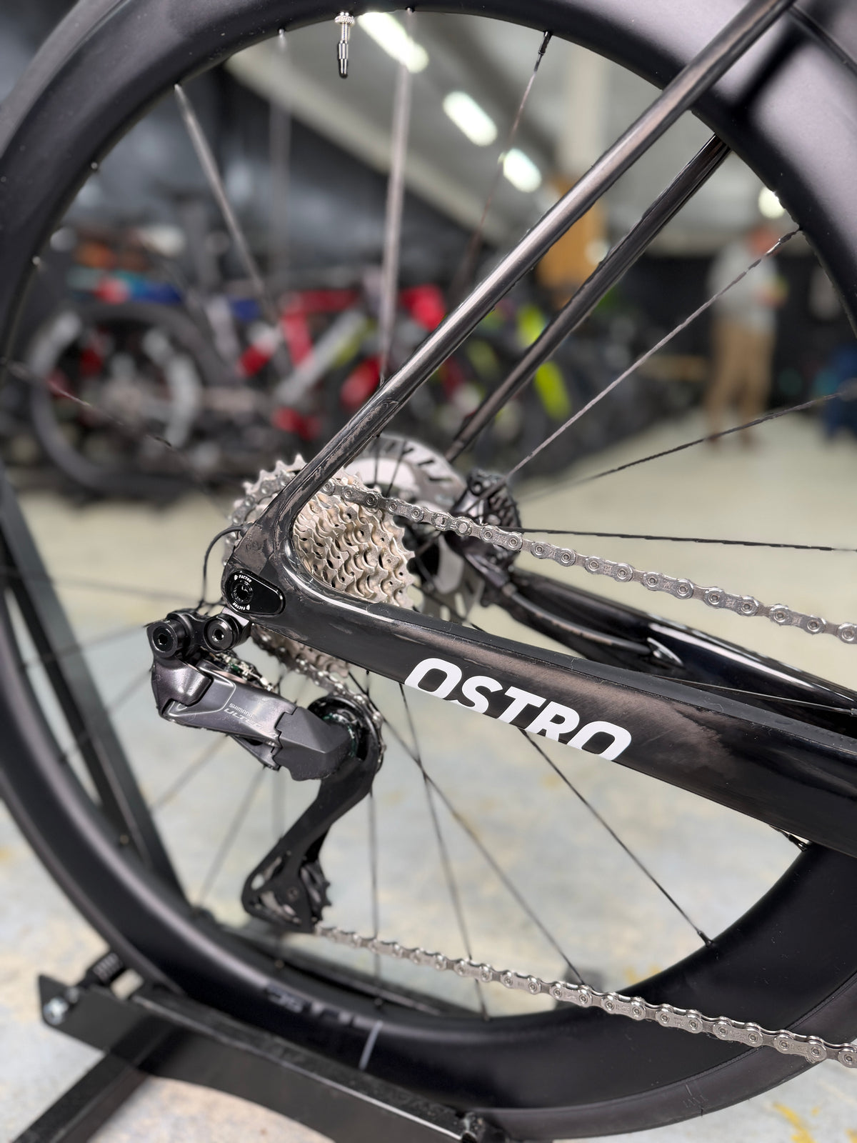 NIEUW Factor Ostro VAM Di2 Carbon Racefiets